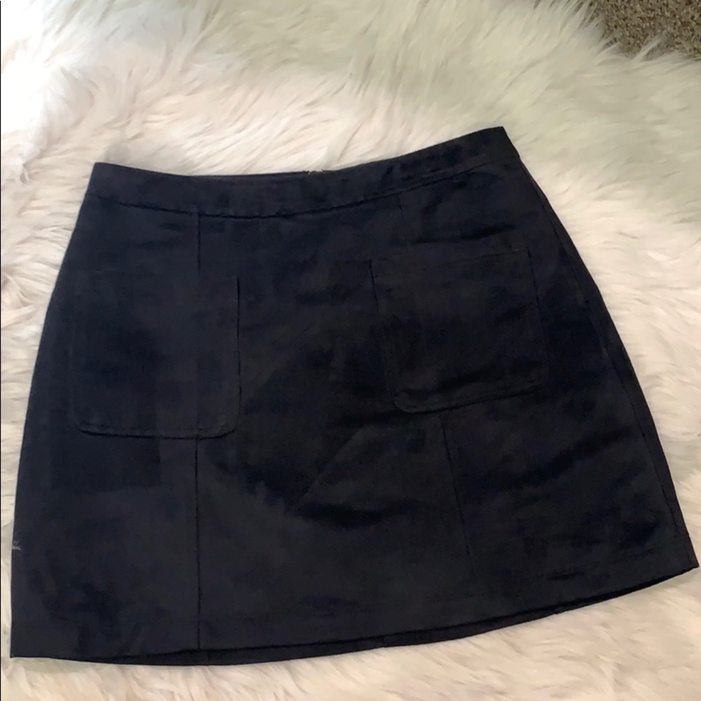 Black Old Navy mini skirt